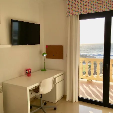 Casa Con Piscina Junto Al Mar Nyaraló *