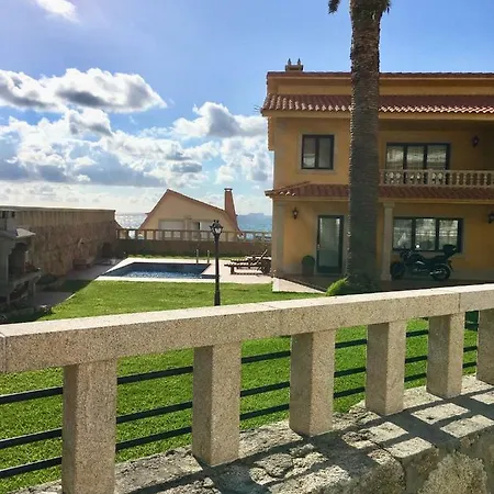Casa Con Piscina Junto Al Mar