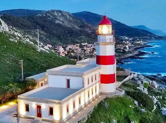 Casa Con Piscina Junto Al Mar Дом отдыха *