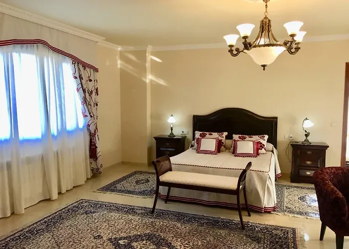 Casa Con Piscina Junto Al Mar