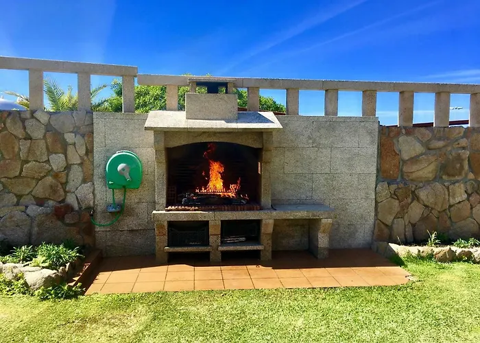 Casa Con Piscina Junto Al Mar *